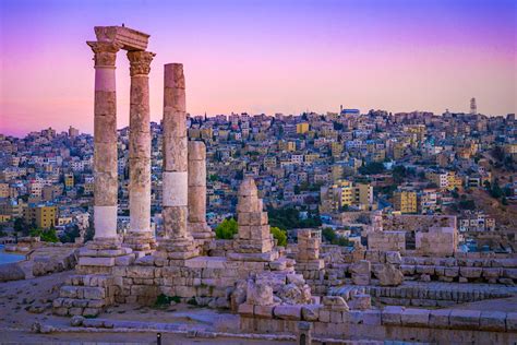 where is amman jordan what country.